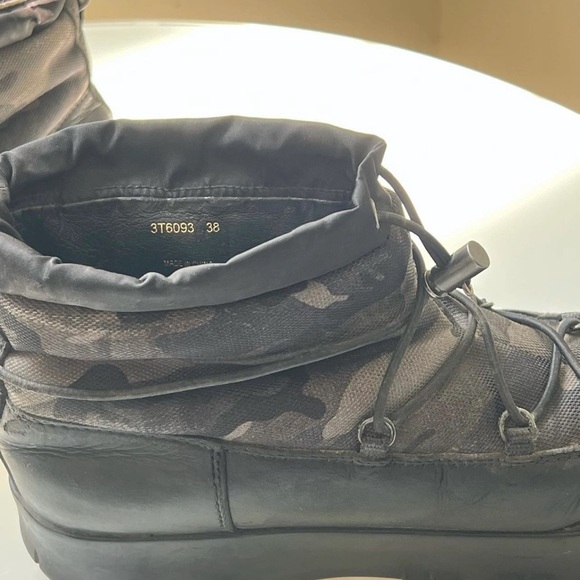 Prada vintage boots - Picture 4 of 7